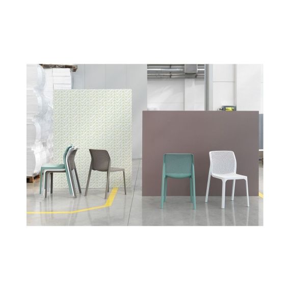 Plastová stolička BIT