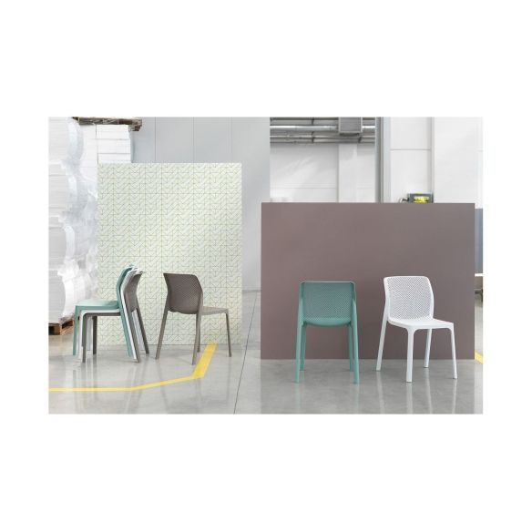 Plastová stolička BIT